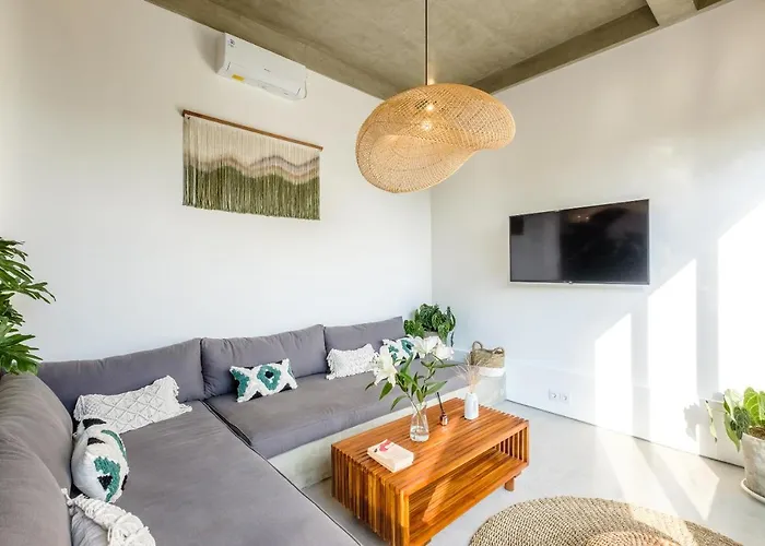 Отель Octo 1 - Private Villas, Modern Style, Near Beach Чангу